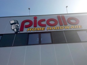 litere PVC decupate Picollo